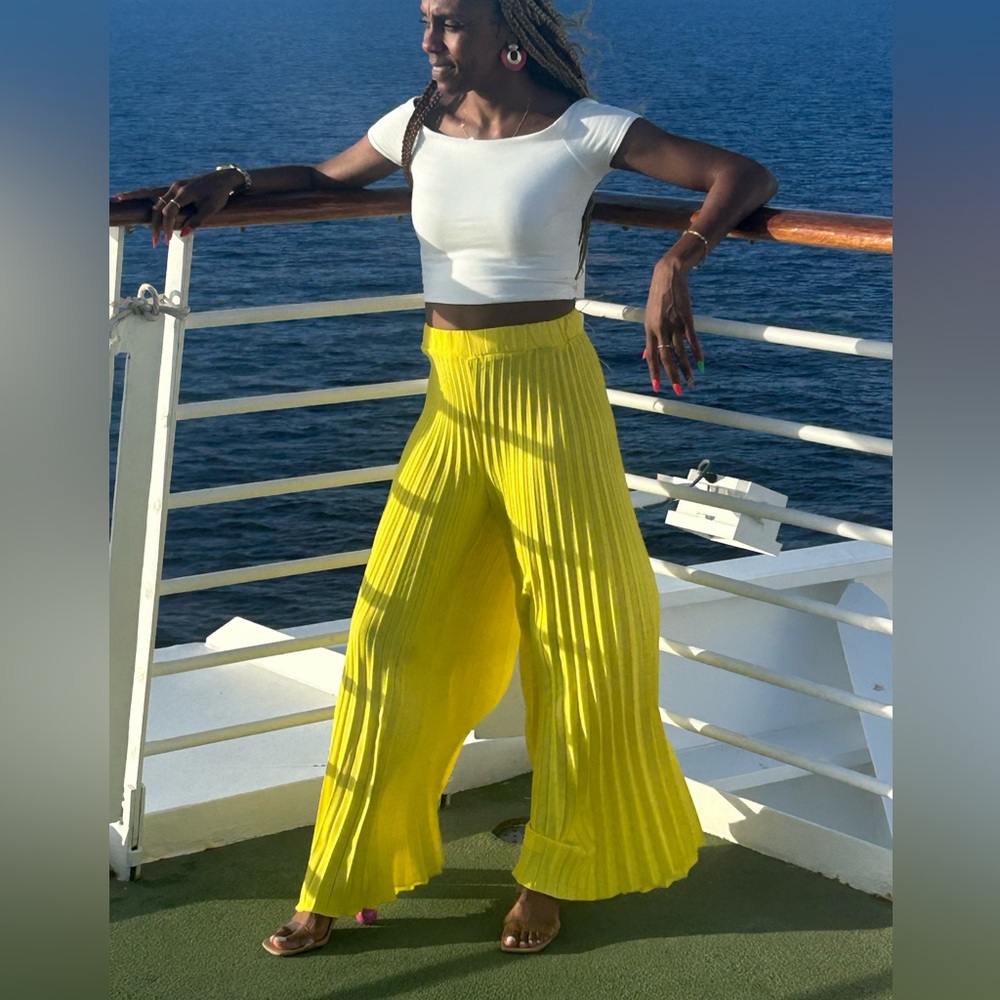 SHEIN Vibrant Yellow Pleated Wide-Leg Pants|brunch|tea time| feminine flowy - Picture 6 of 6